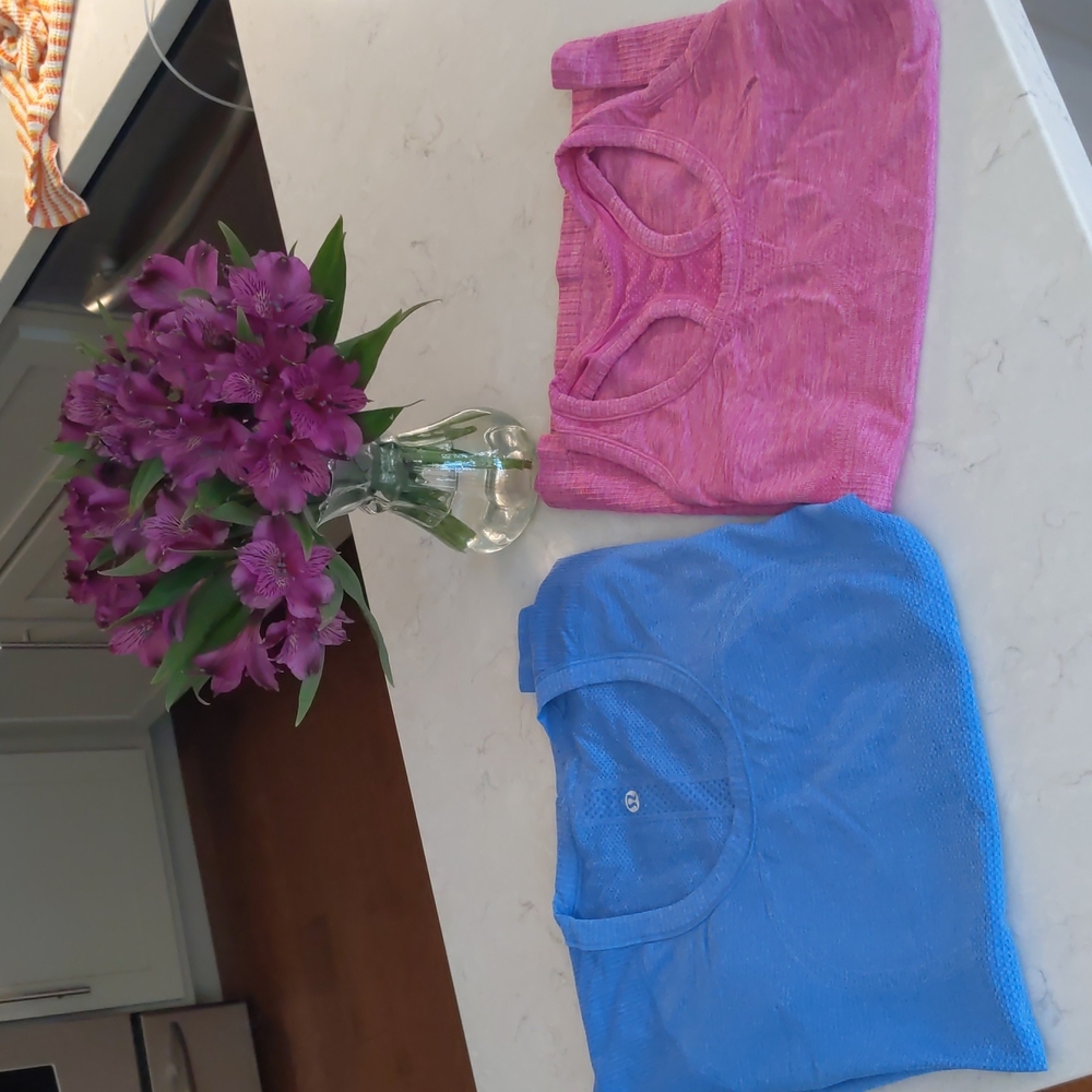 Lululemon blue top.